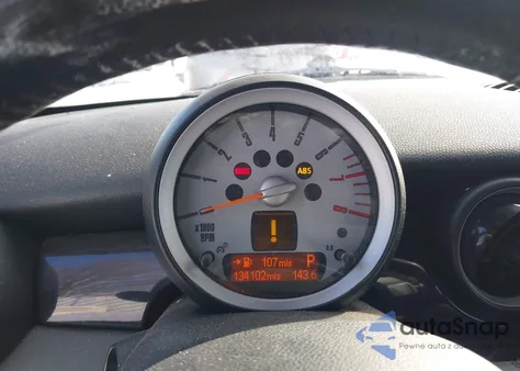 2009 Mini Cooper S z USA, uszkodzony, nr VIN WMWMF73579TW81329